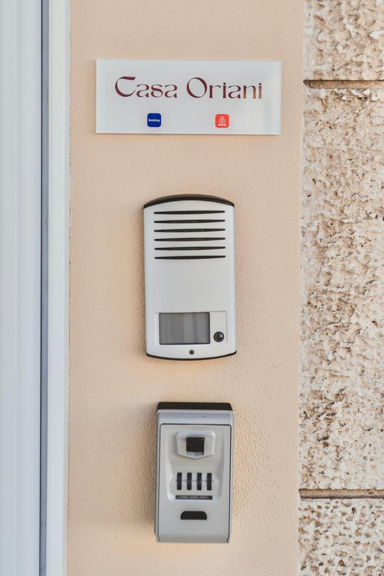 Exclusive Luxury Home With Private Parking رافيننا المظهر الخارجي الصورة